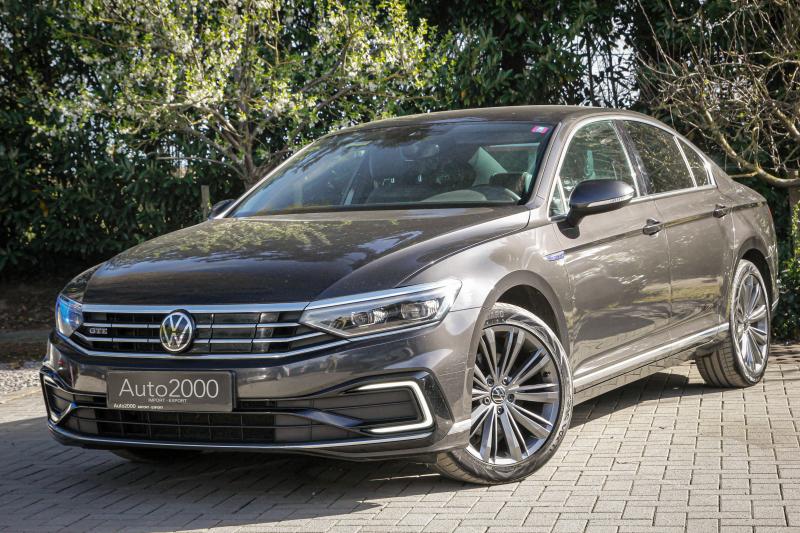 Volkswagen - Passat - pic4