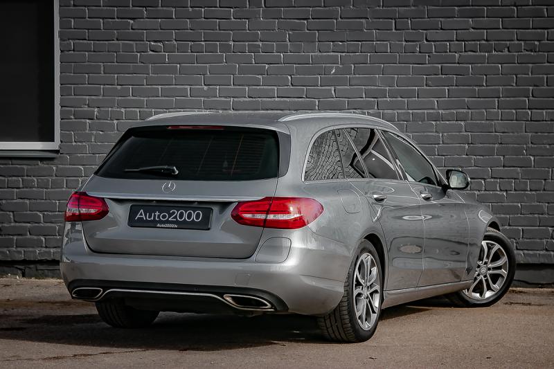 Mercedes - C-klase - pic8