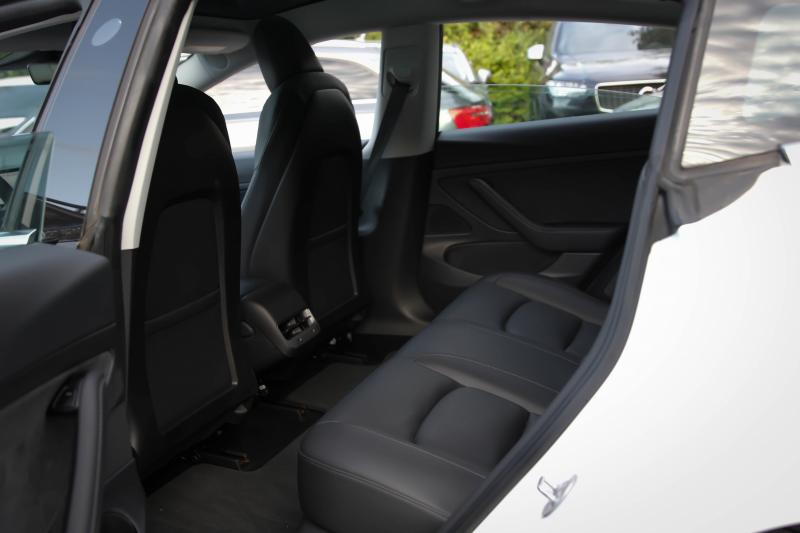 Tesla - Model3 - pic11