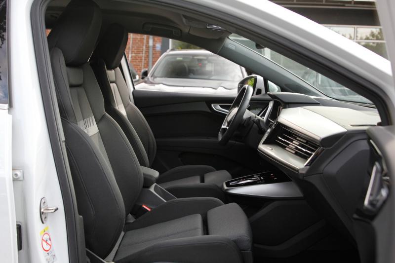 Audi - Q4 - pic10