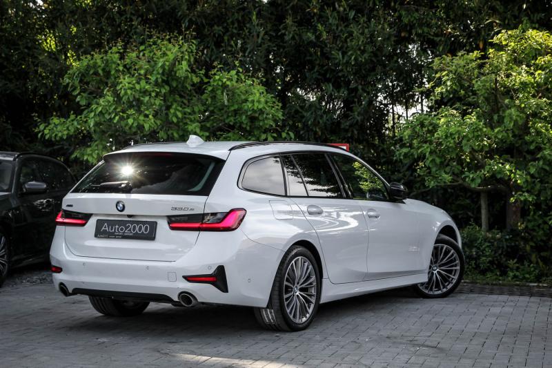 BMW - 330 - pic8