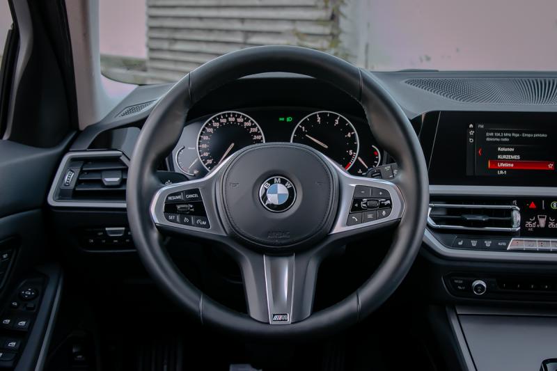 BMW - 320 - pic39
