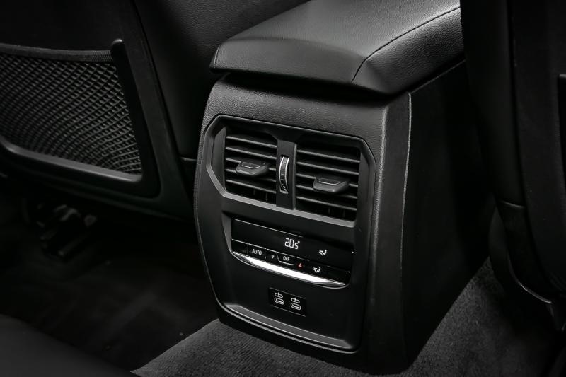 BMW - 320 - pic33