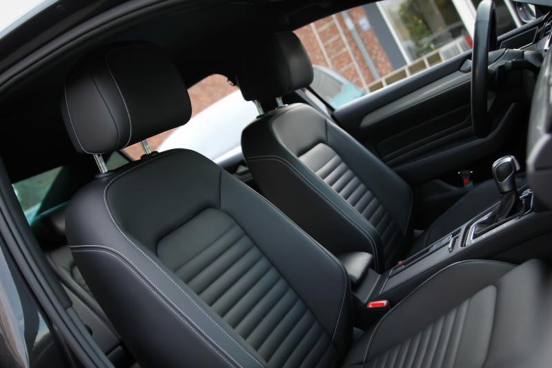 Volkswagen - Passat - pic33