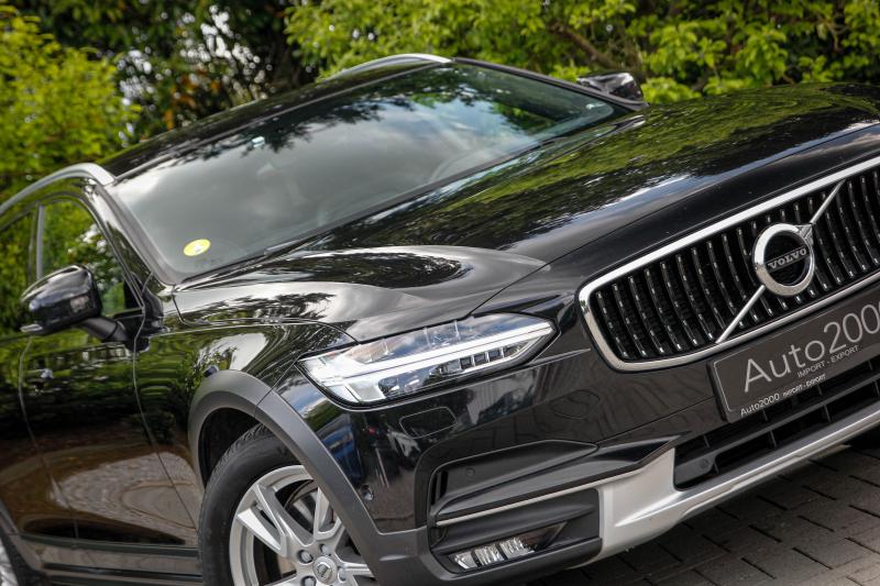 Volvo - V90 Cross Country - pic2