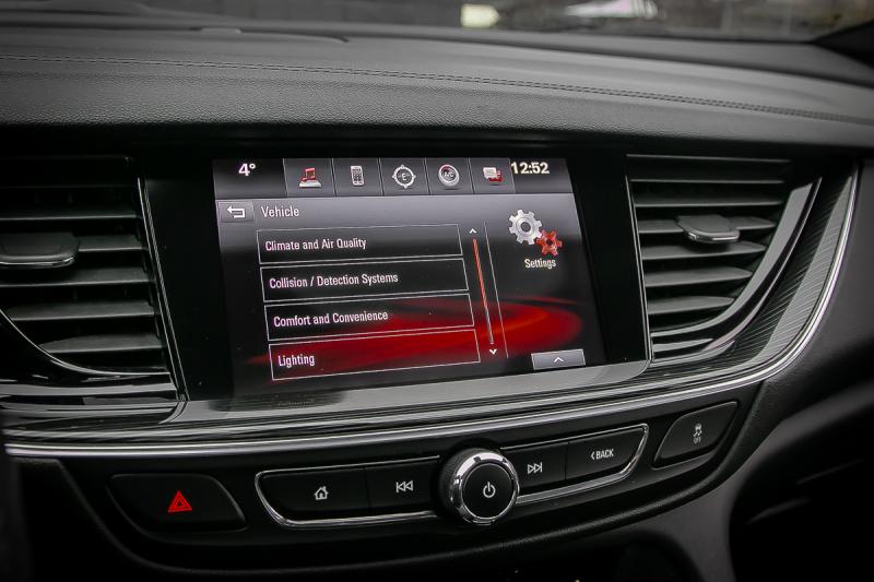 Opel - Insignia - pic24
