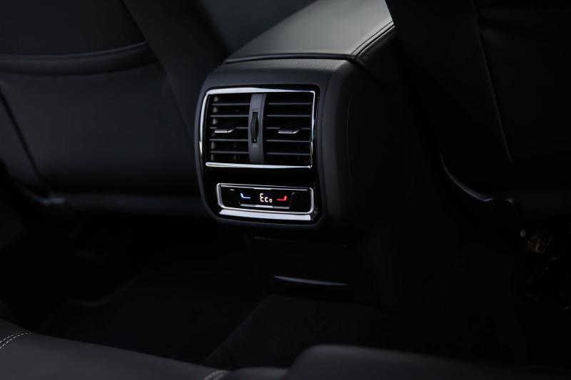 Volkswagen - Passat - pic18