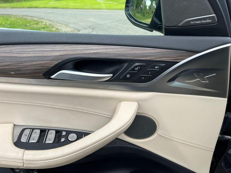 BMW - X3 - pic16