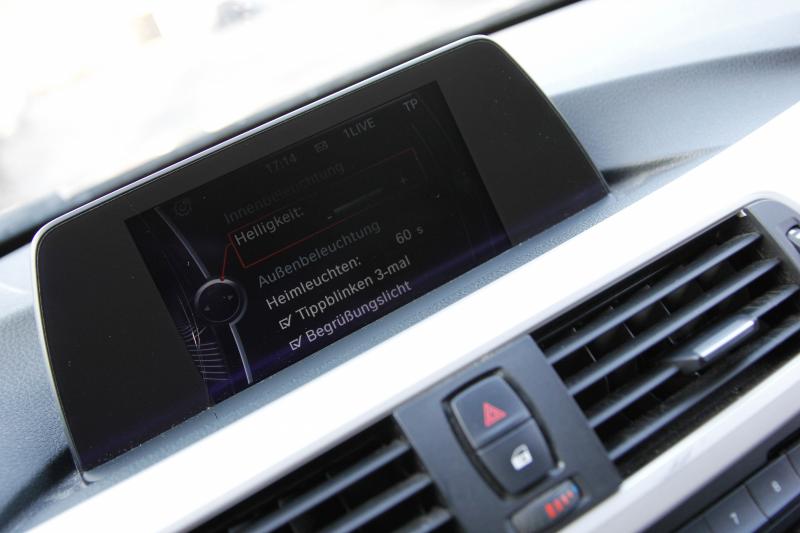 BMW - 320 - pic32