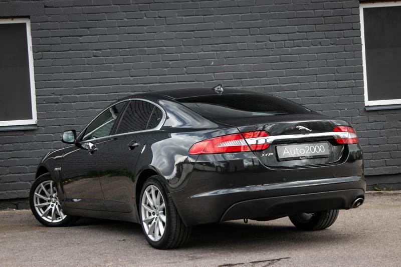 Jaguar - XF - pic6
