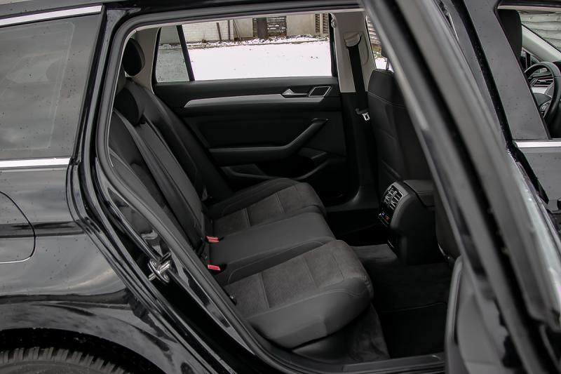 Volkswagen - Passat - pic31