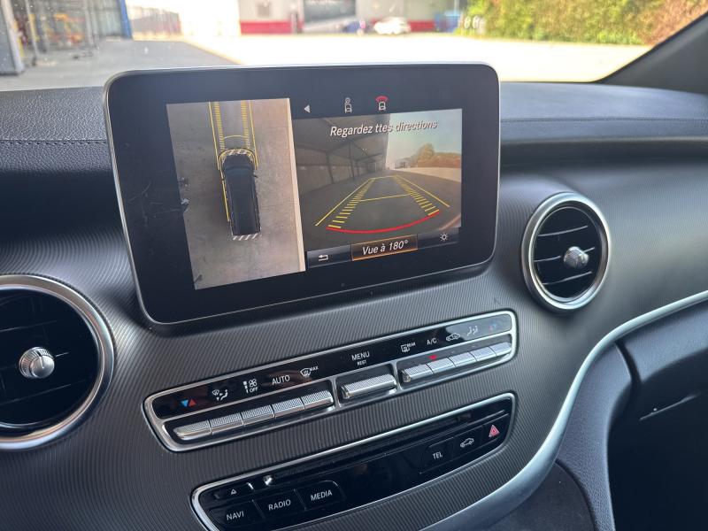 Mercedes - V220 - pic13
