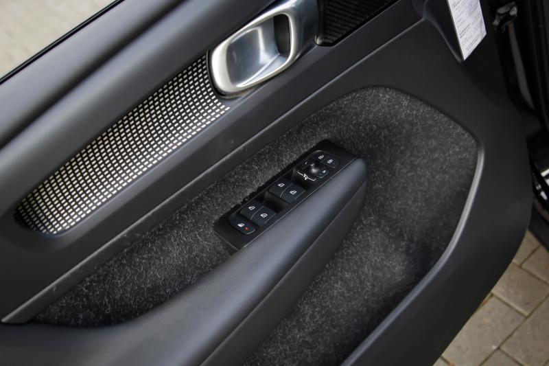 Volvo - XC40 - pic38