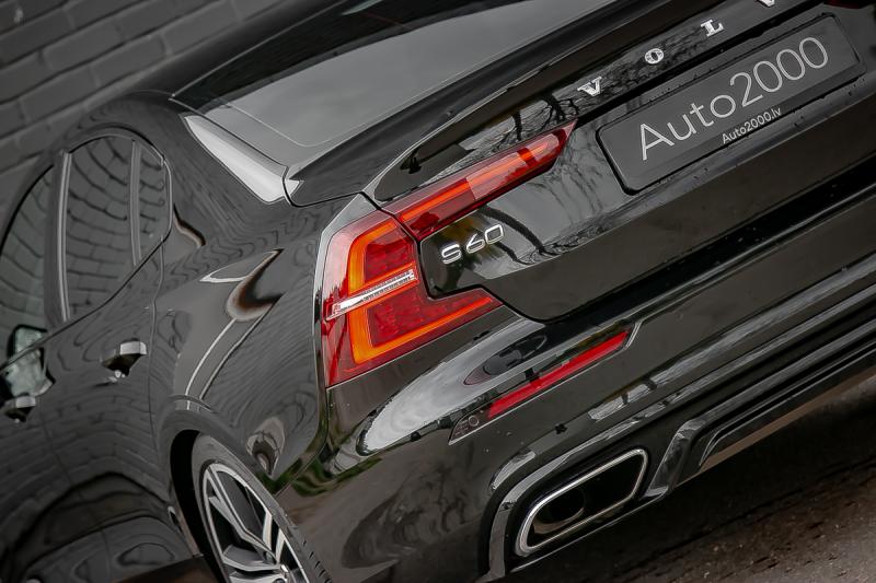 Volvo - S60 - pic6