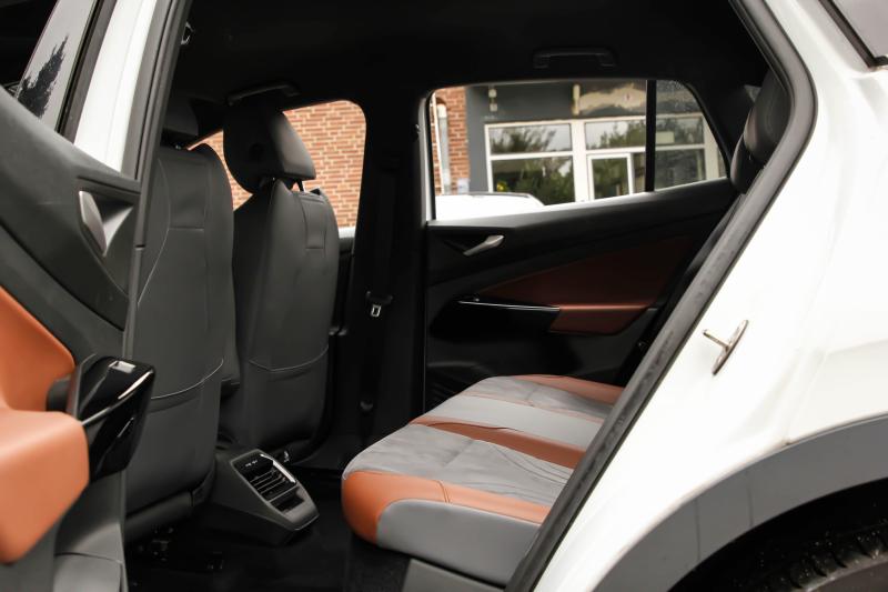Volkswagen - ID4 - pic12