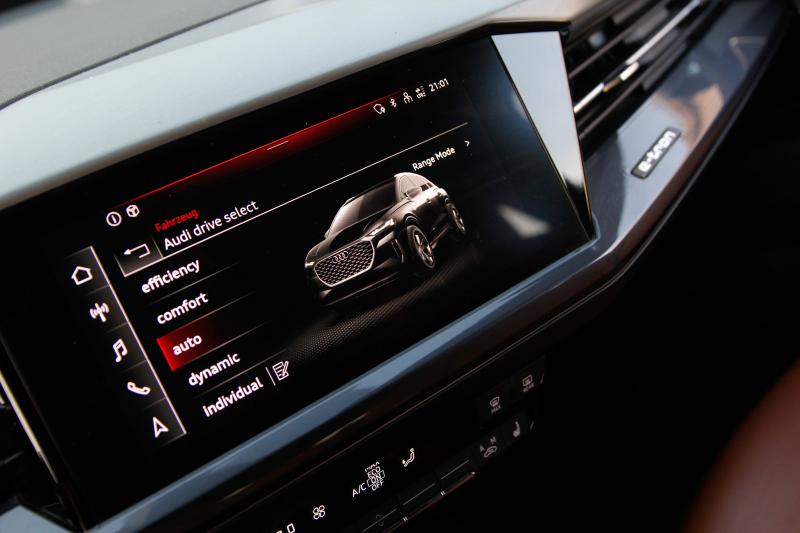 Audi - Q4 - pic31