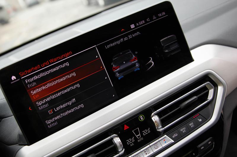 BMW - IX3 - pic22