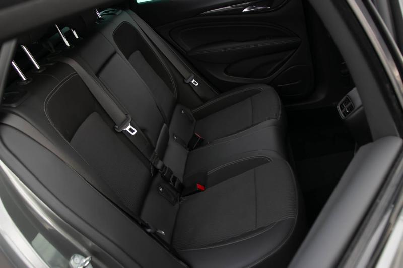 Opel - Insignia - pic15