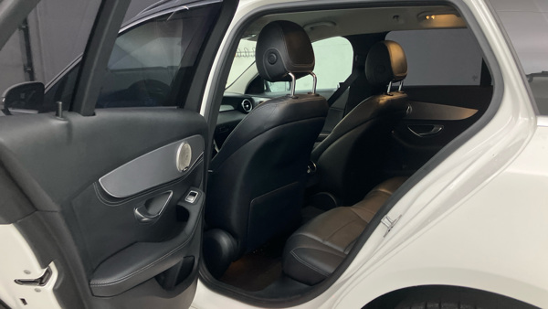 Mercedes - C220 - pic5