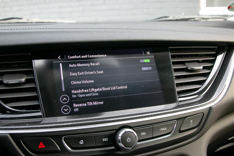 Opel - Insignia - pic23