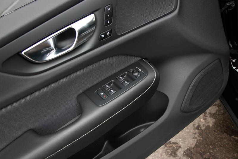 Volvo - S60 - pic13