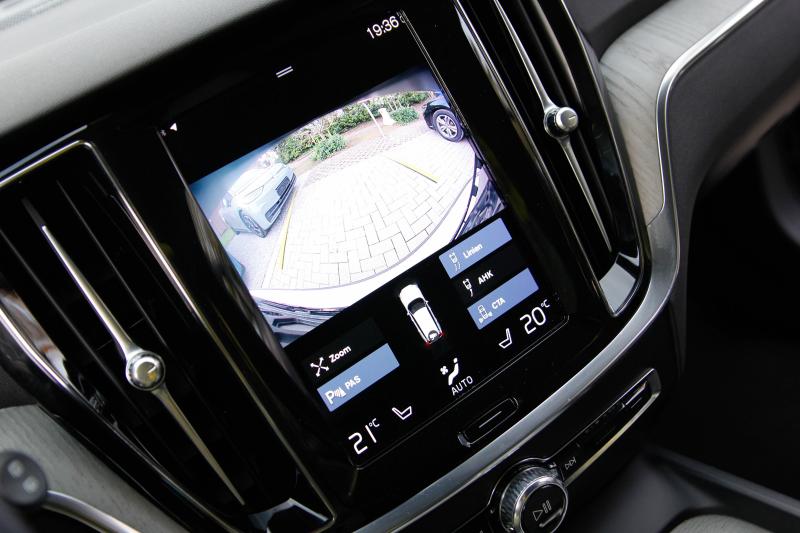 Volvo - V60 CROSS COUNTRY - pic44