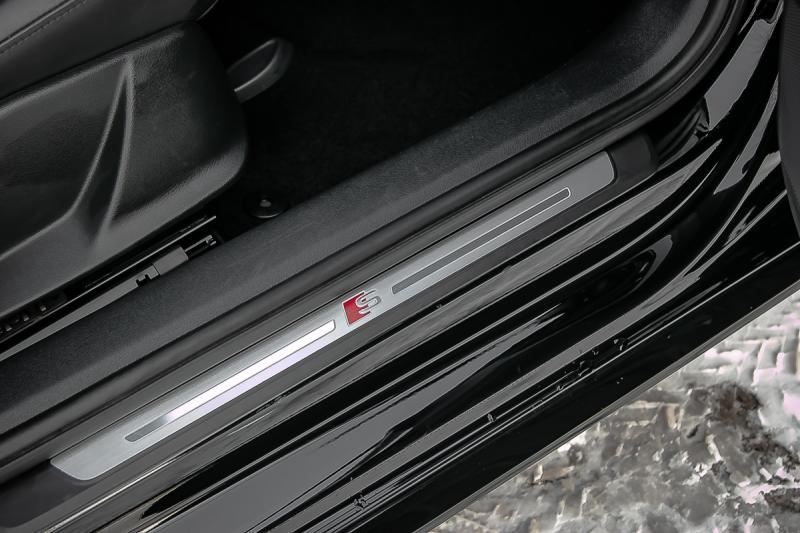 Audi - A4 - pic26