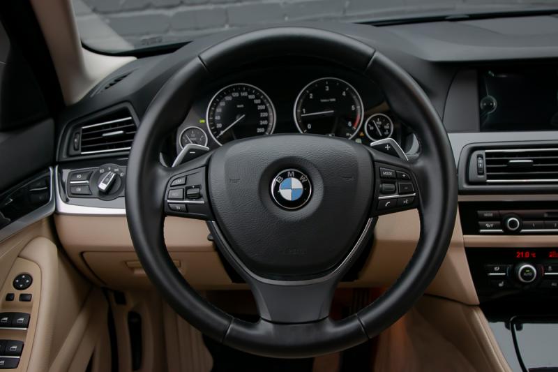 BMW - 520 - pic11