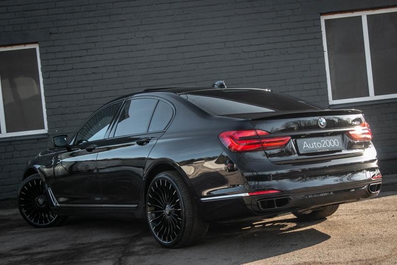 BMW - 740 - pic4