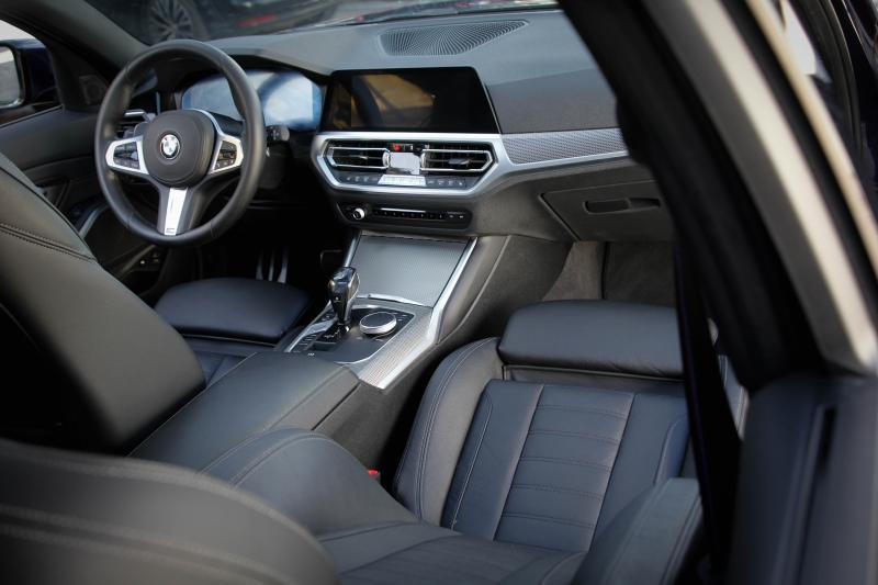 BMW - 330 - pic13