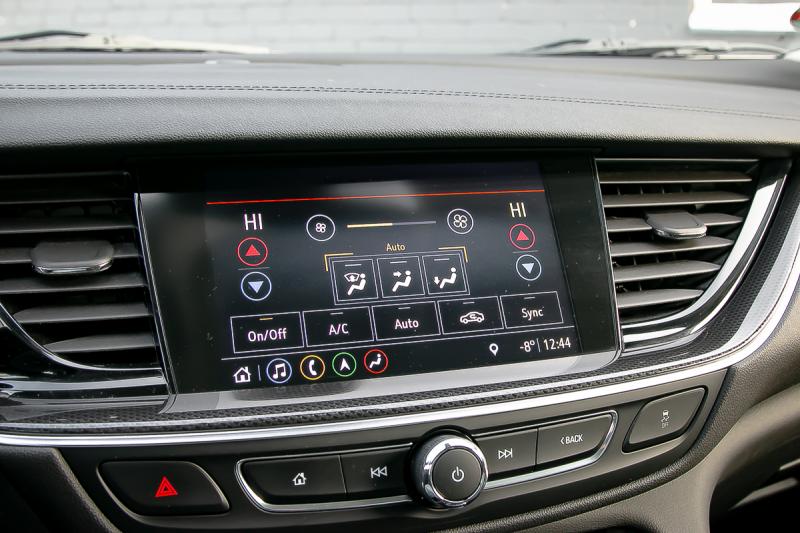 Opel - Insignia - pic31