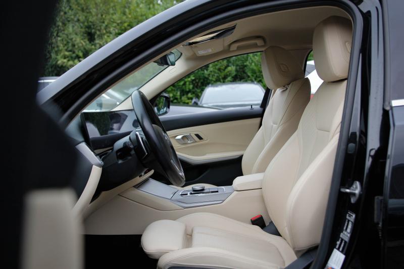 BMW - 320 - pic18