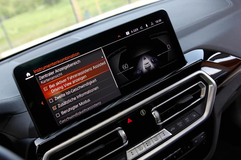 BMW - IX3 - pic35