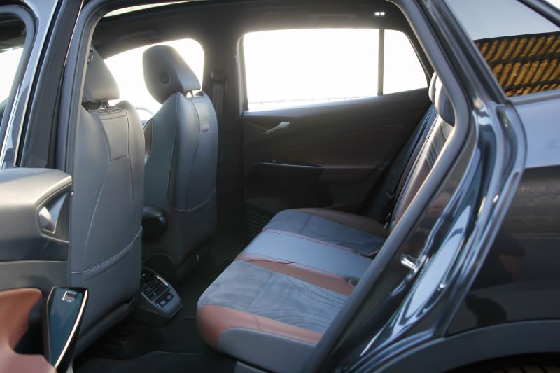 Volkswagen - ID4 - pic17