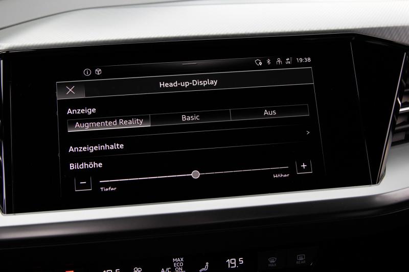 Audi - Q4 - pic32