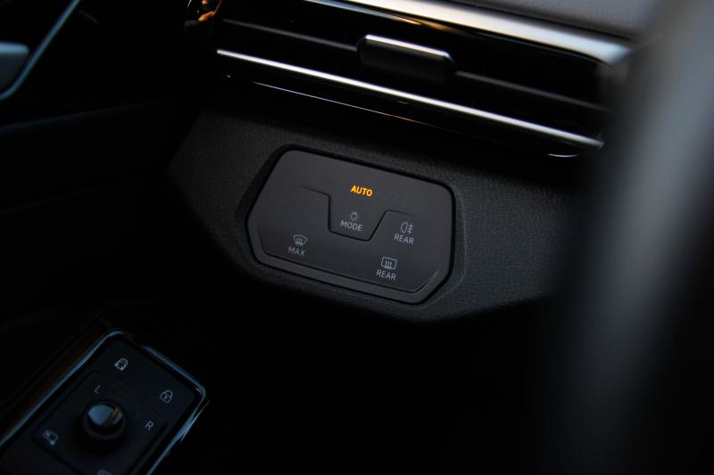 Volkswagen - ID4 - pic38