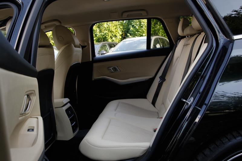 BMW - 320 - pic16