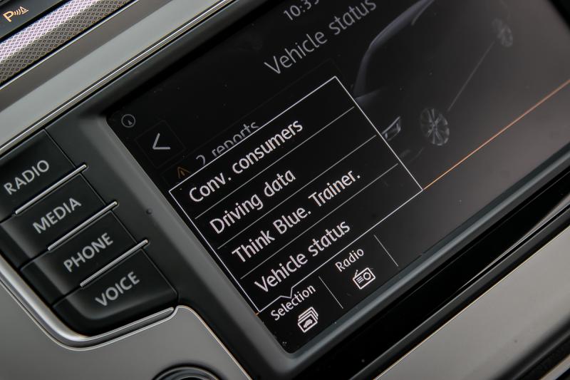 Volkswagen - Passat - pic33