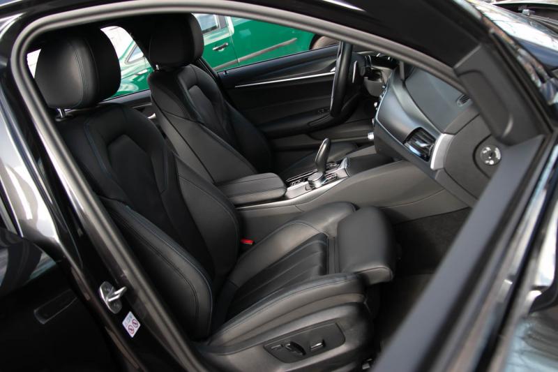 BMW - 530 - pic12