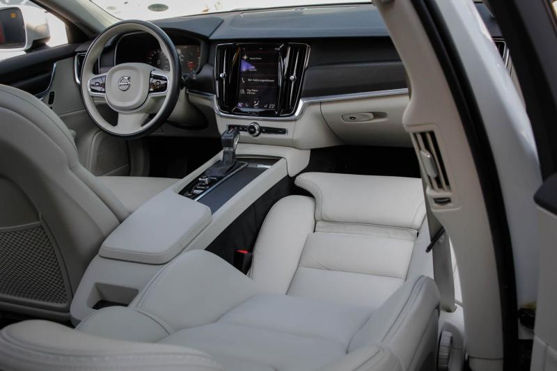 Volvo - V90 Cross Country - pic12