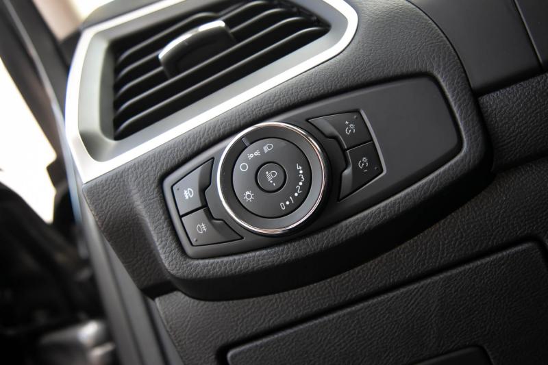 Ford - S-max - pic35