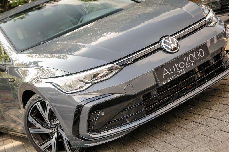 Volkswagen - Golf 8 - pic10