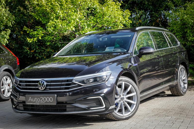 Volkswagen - Passat - pic3