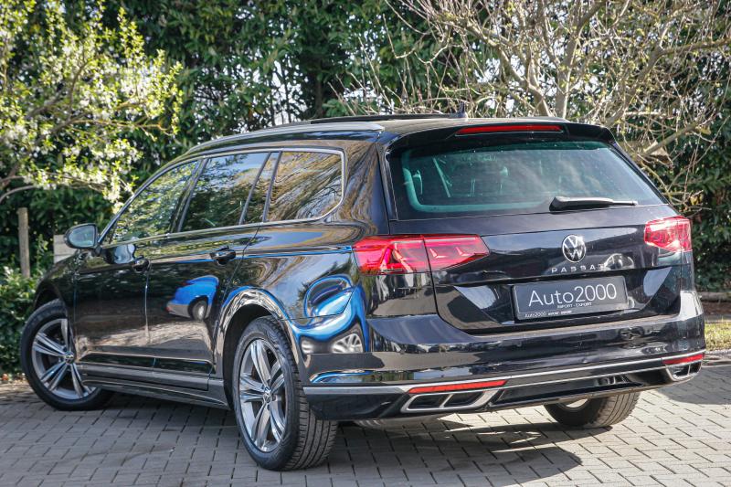 Volkswagen - Passat - pic33