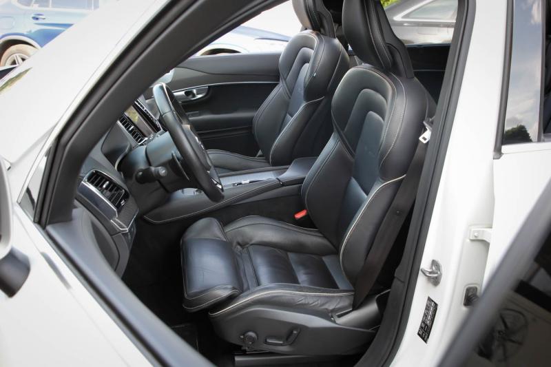 Volvo - XC90 - pic16