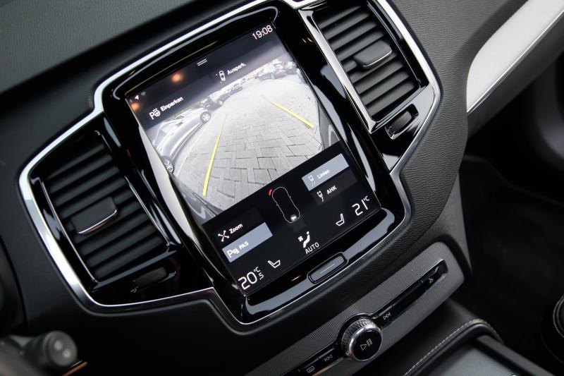 Volvo - XC90 - pic26
