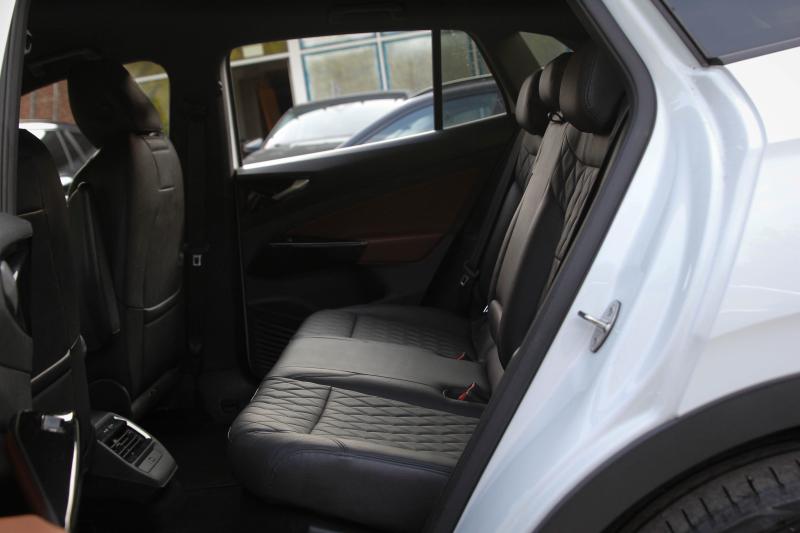 Volkswagen - ID4 - pic11