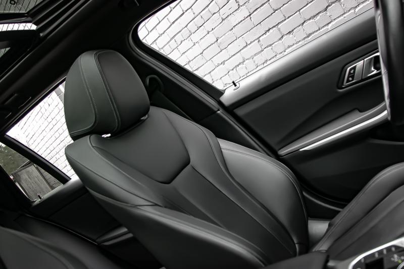 BMW - 320 - pic10