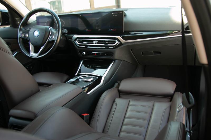 BMW - 320 - pic13
