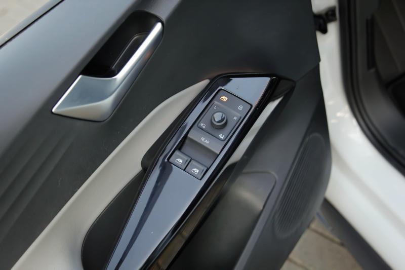 Volkswagen - ID3 - pic23